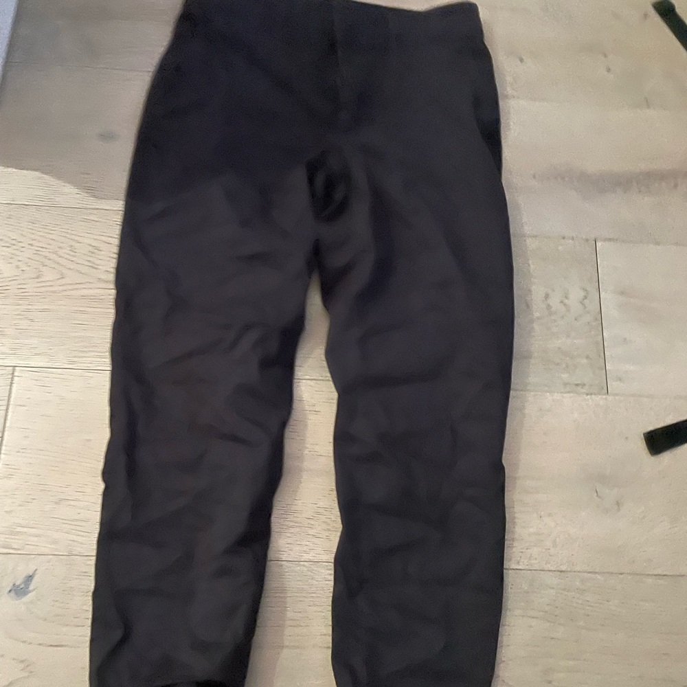 Black north face jeans fit a medium are slightly stretchy